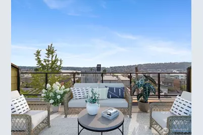 655 W Crockett Street #A202, Seattle, WA 98109 - Photo 2