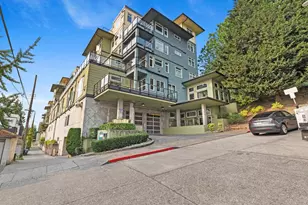 655 W Crockett St, Seattle, WA 98109 - Photo 34