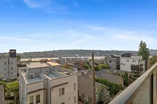 655 W Crockett St, Seattle, WA 98109 - Photo 28