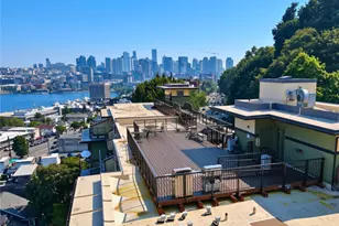 655 W Crockett St, Seattle, WA 98109 - Photo 40