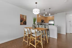 655 W Crockett St, Seattle, WA 98109 - Photo 14