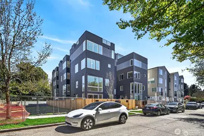 6318 41st Avenue SW #B, Seattle, WA 98136 - Photo 2