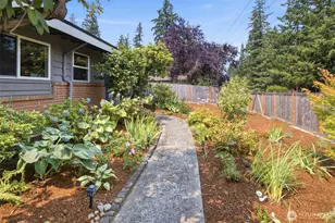 2411 156th Ave SE, Bellevue, WA 98007 - Photo 4