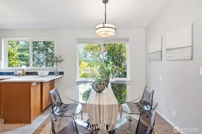 2411 156th Avenue SE, Bellevue, WA 98007 - Photo 16