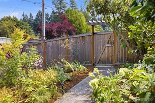 2411 156th Ave SE, Bellevue, WA 98007 - Photo 36