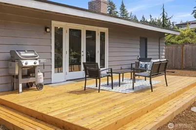 2411 156th Avenue SE, Bellevue, WA 98007 - Photo 14