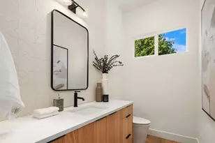 15640 NE 1st Pl, Bellevue, WA 98008 - Photo 22
