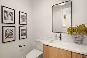15640 NE 1st Pl, Bellevue, WA 98008 - Photo 32