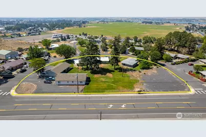 4413 Circle Place, Moses Lake, WA 98837 - Photo 2