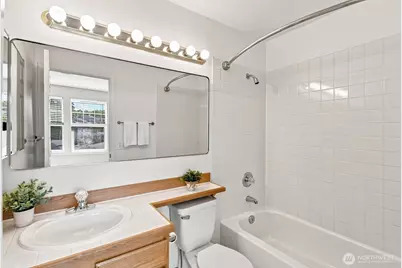 5400 Harbour Pointe Boulevard #E202, Mukilteo, WA 98275 - Photo 24