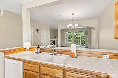 5400 Harbour Pointe Boulevard #E202, Mukilteo, WA 98275 - Photo 18