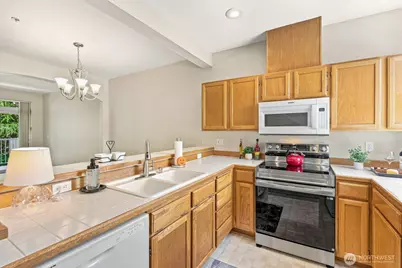 5400 Harbour Pointe Boulevard #E202, Mukilteo, WA 98275 - Photo 16