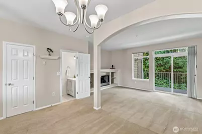 5400 Harbour Pointe Boulevard #E202, Mukilteo, WA 98275 - Photo 6