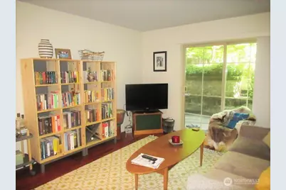 700 E Denny Way #202, Seattle, WA 98122 - Photo 4
