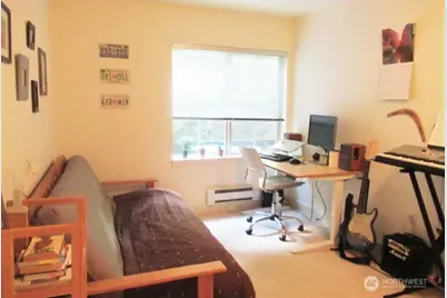 700 E Denny Way #202, Seattle, WA 98122 - Photo 10