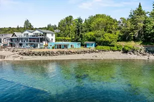 2711 Day Island Blvd W, University Place, WA 98466 - Photo 36