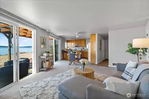 2711 Day Island Blvd W, University Place, WA 98466 - Photo 16
