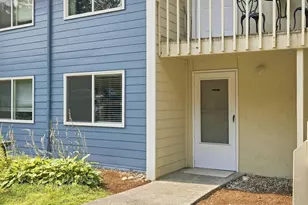 9484 Redmond-Woodinville Road NE, Redmond, WA 98052 - Photo 6