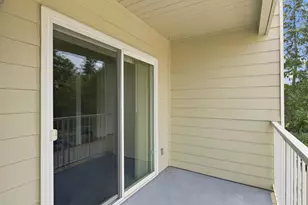 9484 Redmond-Woodinville Road NE, Redmond, WA 98052 - Photo 12