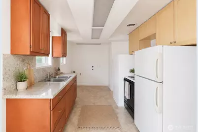 10246 Renton Ave S, Seattle, WA 98178 - Photo 6