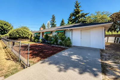10246 Renton Ave S, Seattle, WA 98178 - Photo 2