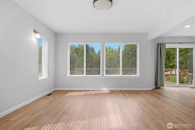 17323 58th Street SE, Snohomish, WA 98290 - Photo 8