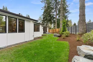 12608 NE 30th St, Bellevue, WA 98005 - Photo 38