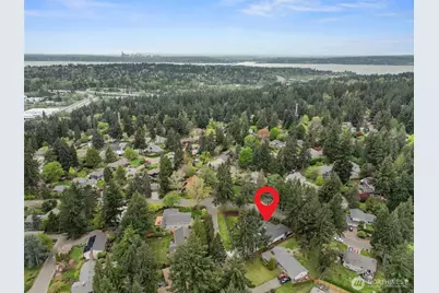 12608 NE 30th Street, Bellevue, WA 98005 - Photo 40