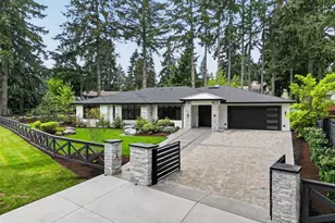 12608 NE 30th St, Bellevue, WA 98005 - Photo 2