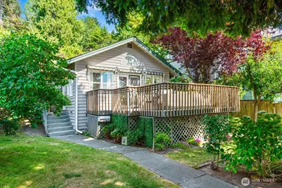 4018 59th Avenue SW, Seattle, WA 98116 - Photo 6