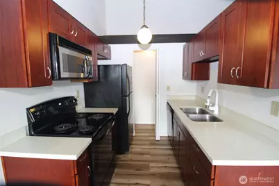 15210 Macadam Road S #D304, Tukwila, WA 98188 - Photo 6