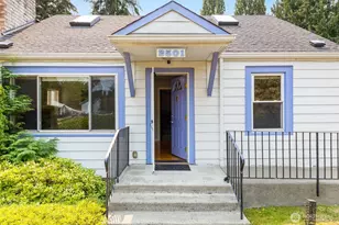 2501 SW 112th St, Seattle, WA 98146 - Photo 2
