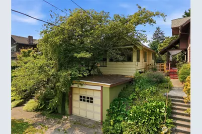 4747 4th Avenue NE, Seattle, WA 98105 - Photo 2