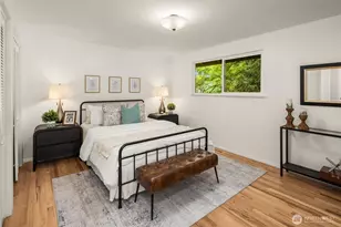 13730 SE 20th St, Bellevue, WA 98005 - Photo 18