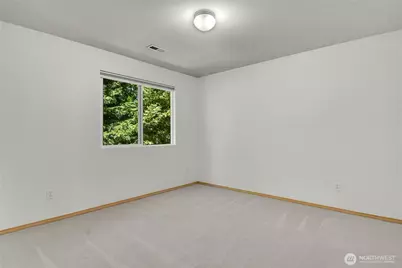 6750 163rd Place SE #B, Bellevue, WA 98006 - Photo 16