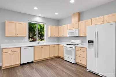 6750 163rd Place SE #B, Bellevue, WA 98006 - Photo 6