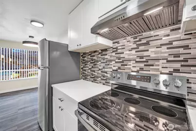 748 S Cloverdale Street #Unit 6, Seattle, WA 98108 - Photo 20