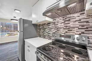 748 S Cloverdale St, Seattle, WA 98108 - Photo 20