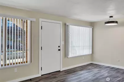748 S Cloverdale Street #Unit 6, Seattle, WA 98108 - Photo 12