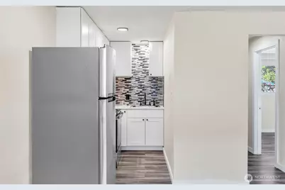 748 S Cloverdale Street #Unit 6, Seattle, WA 98108 - Photo 14