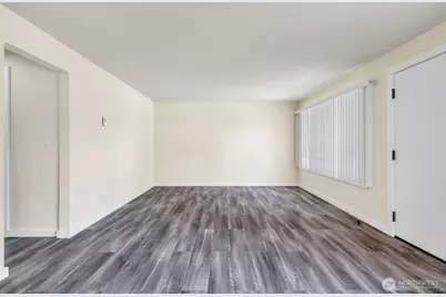 748 S Cloverdale Street #Unit 6, Seattle, WA 98108 - Photo 10