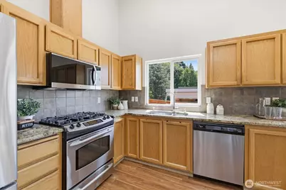 21030 25th Drive SE, Bothell, WA 98021 - Photo 8