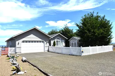 268 Sunrise Avenue SE, Ocean Shores, WA 98569 - Photo 2