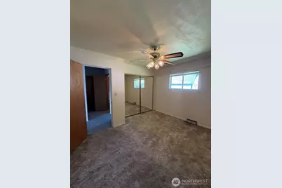10 W Dewberry Avenue, Omak, WA 98841 - Photo 18