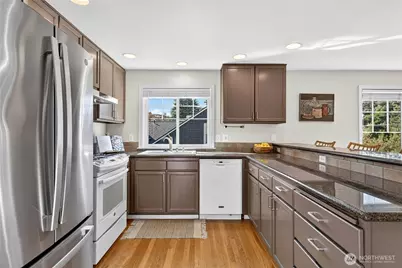 2651 NW 57th Street #B, Seattle, WA 98107 - Photo 6
