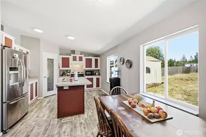 1060 Sidney Street, Oak Harbor, WA 98277 - Photo 8