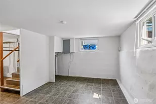 5017 SW Grayson St, Seattle, WA 98116 - Photo 24
