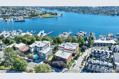 2450 Dexter Avenue N #303, Seattle, WA 98109 - Photo 4