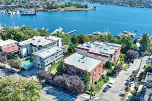 2450 Dexter Ave N, Seattle, WA 98109 - Photo 6