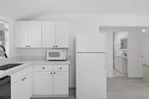 2719 S 125th St, Seattle, WA 98168 - Photo 8